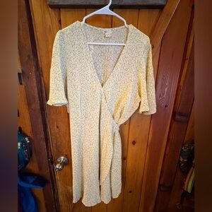 Billabong weekend vibes wrap dress